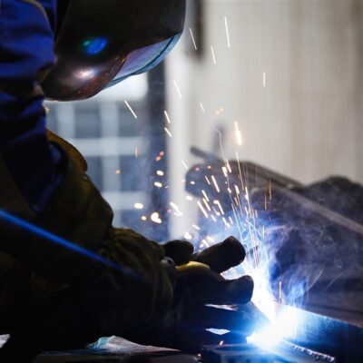 CRM et industrie métallurgique : Les bénéfices d’une gestion client optimisée